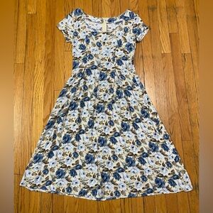 Vintage Contempo Casuals: Gorgeous, floral dress